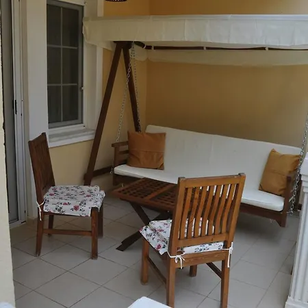 Nicholas Gate Apartment *