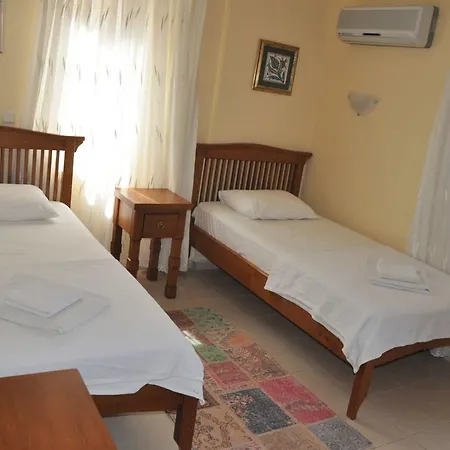 Nicholas Gate Apartment *