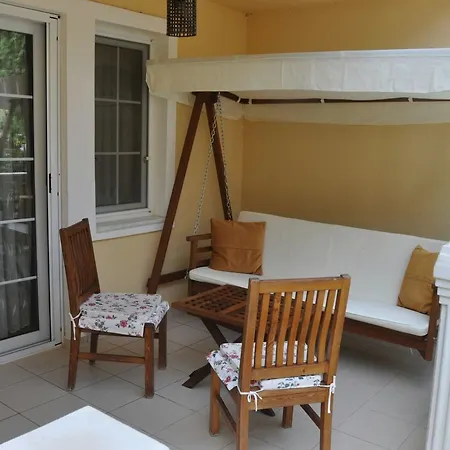 Nicholas Gate Apartment *