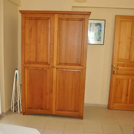 Nicholas Gate Apartment